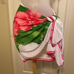 Your best look - Woman beach sarong (hibiscus floral pattern), Size: 27” x 62”